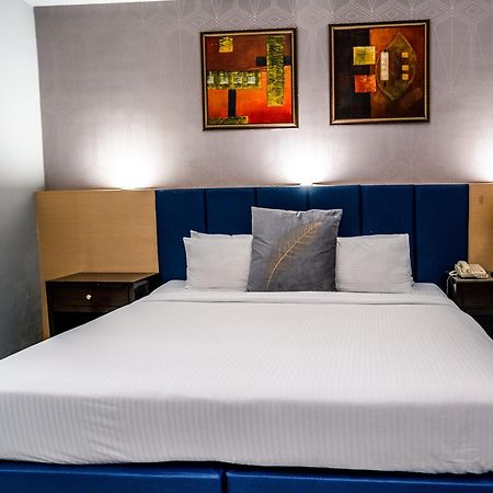 Hotel Pal Heights Бхубанешвара Экстерьер фото