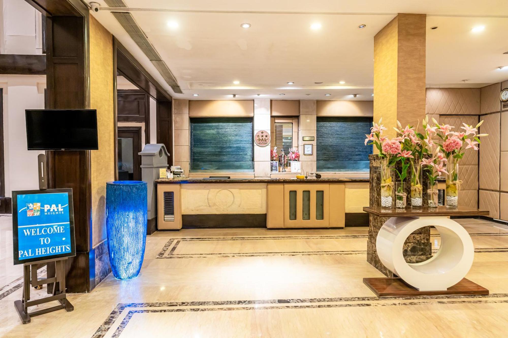Hotel Pal Heights Бхубанешвара Экстерьер фото
